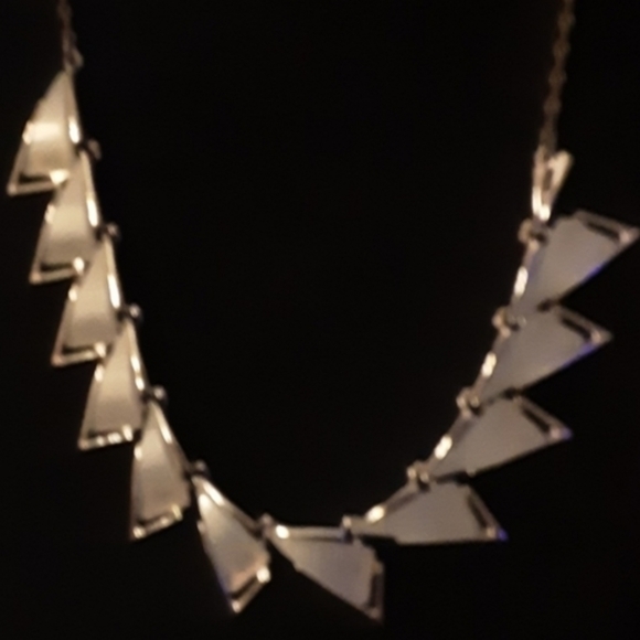 White Mother of Pearl Vintage Moonglow‎ Thermoset Necklace - Picture 2 of 8